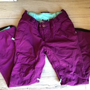 The Northface • magenta waterproof ski pants